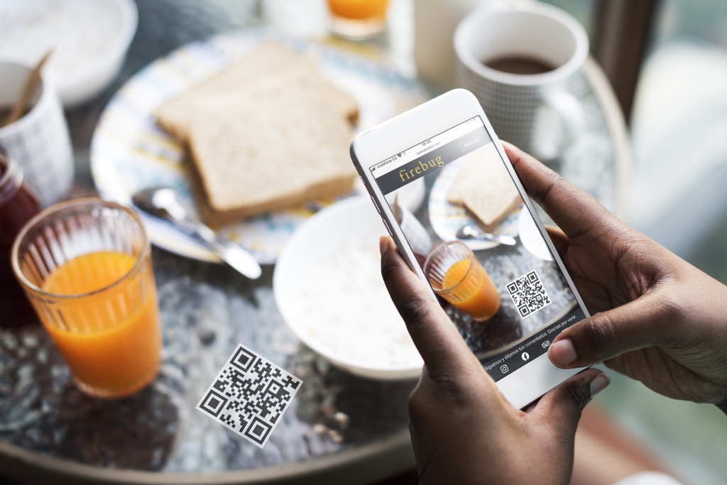 Closeup of mobile phone showing recipe on the screen